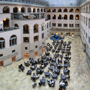 Universitads e scolas federalas